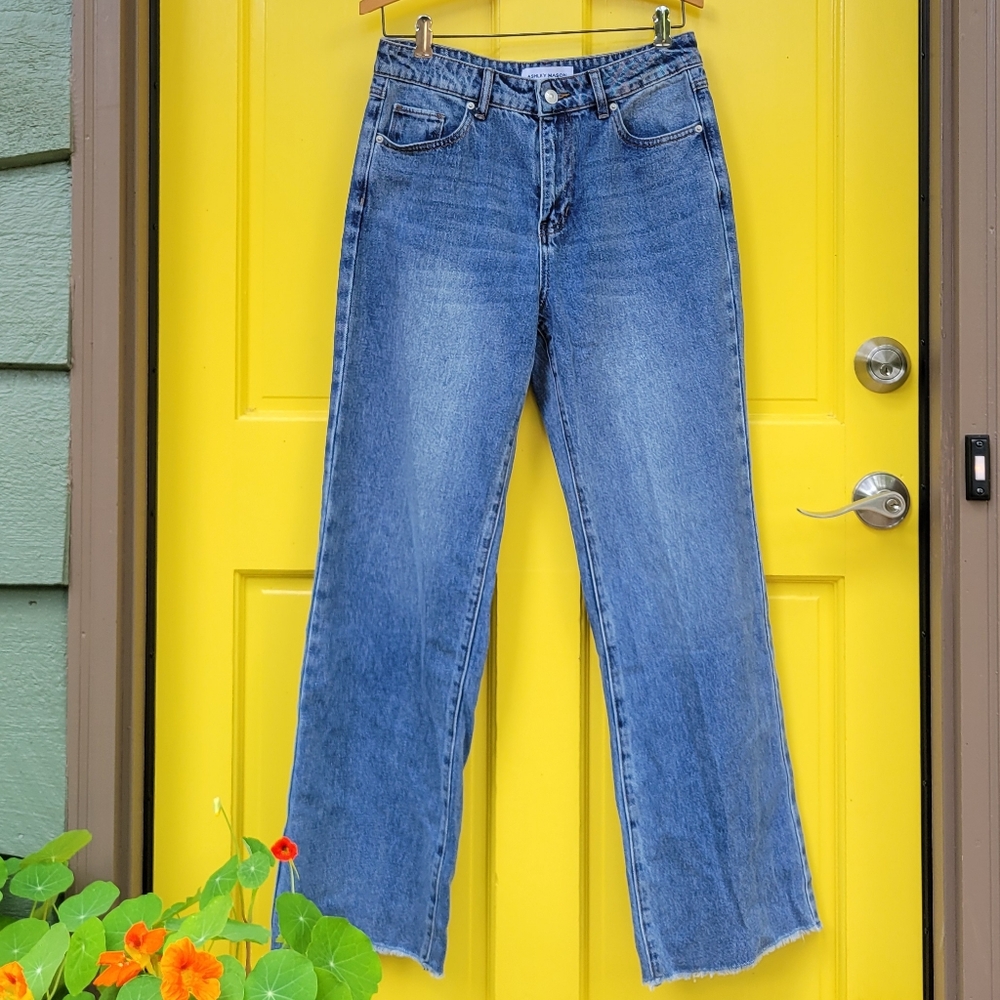 Heart Patch Blue Jeans - Picture 2 of 11